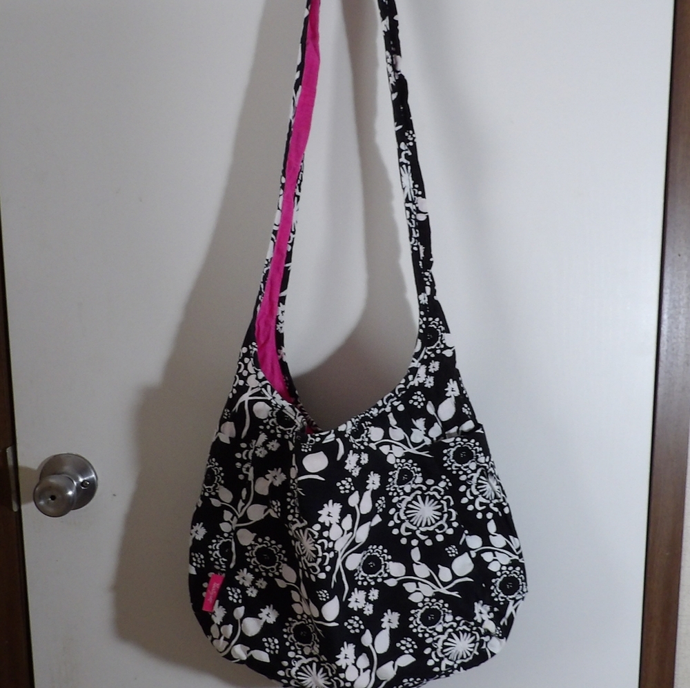 thirty-one Black & White Floral Crossbody Bag with Pink Lining - Picture 6 of 6